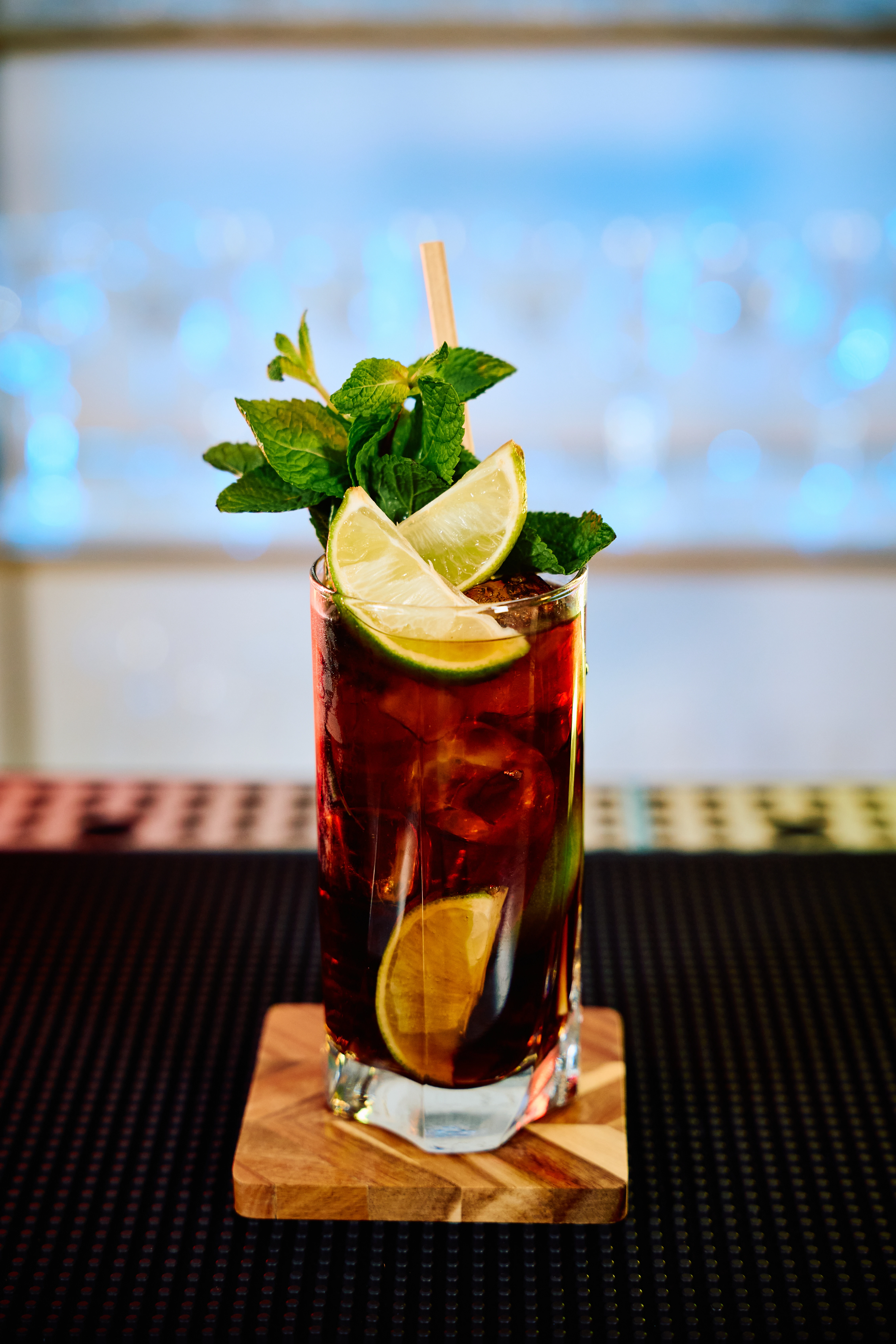 Barman na wesele - mobilny bar koktajlowy